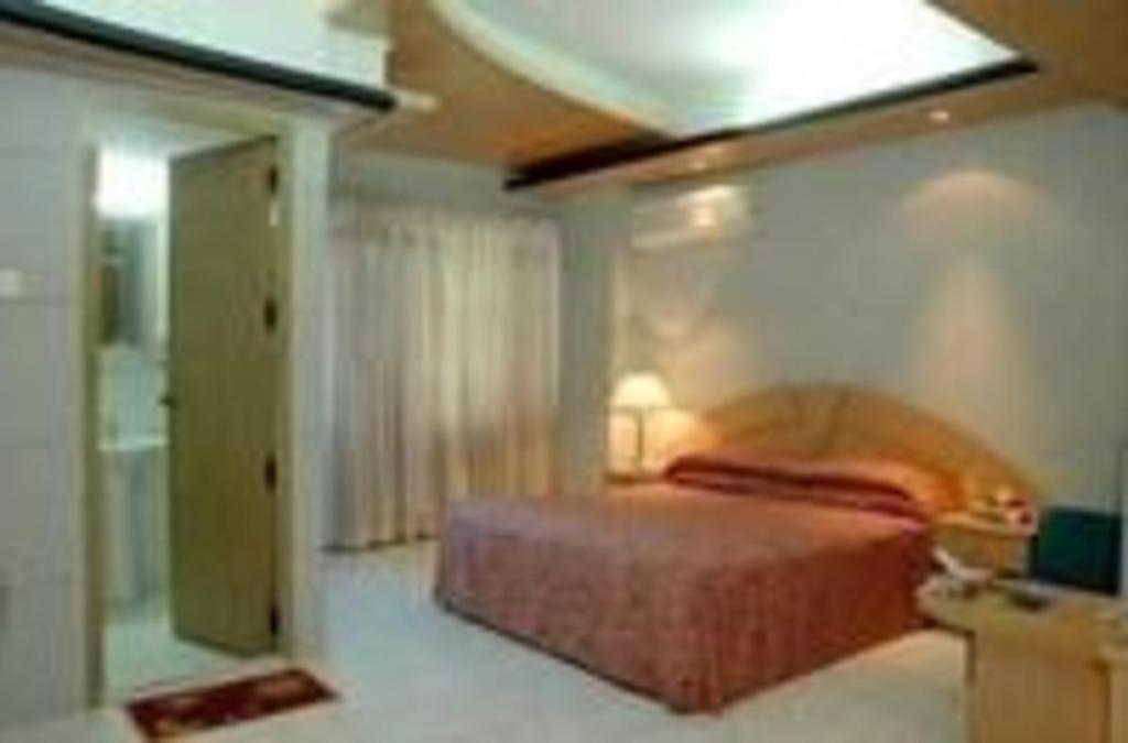Hotel Tower Inn, Chittagong Dış mekan fotoğraf