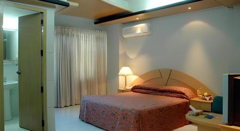 Hotel Tower Inn, Chittagong Dış mekan fotoğraf