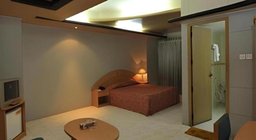 Hotel Tower Inn, Chittagong Dış mekan fotoğraf